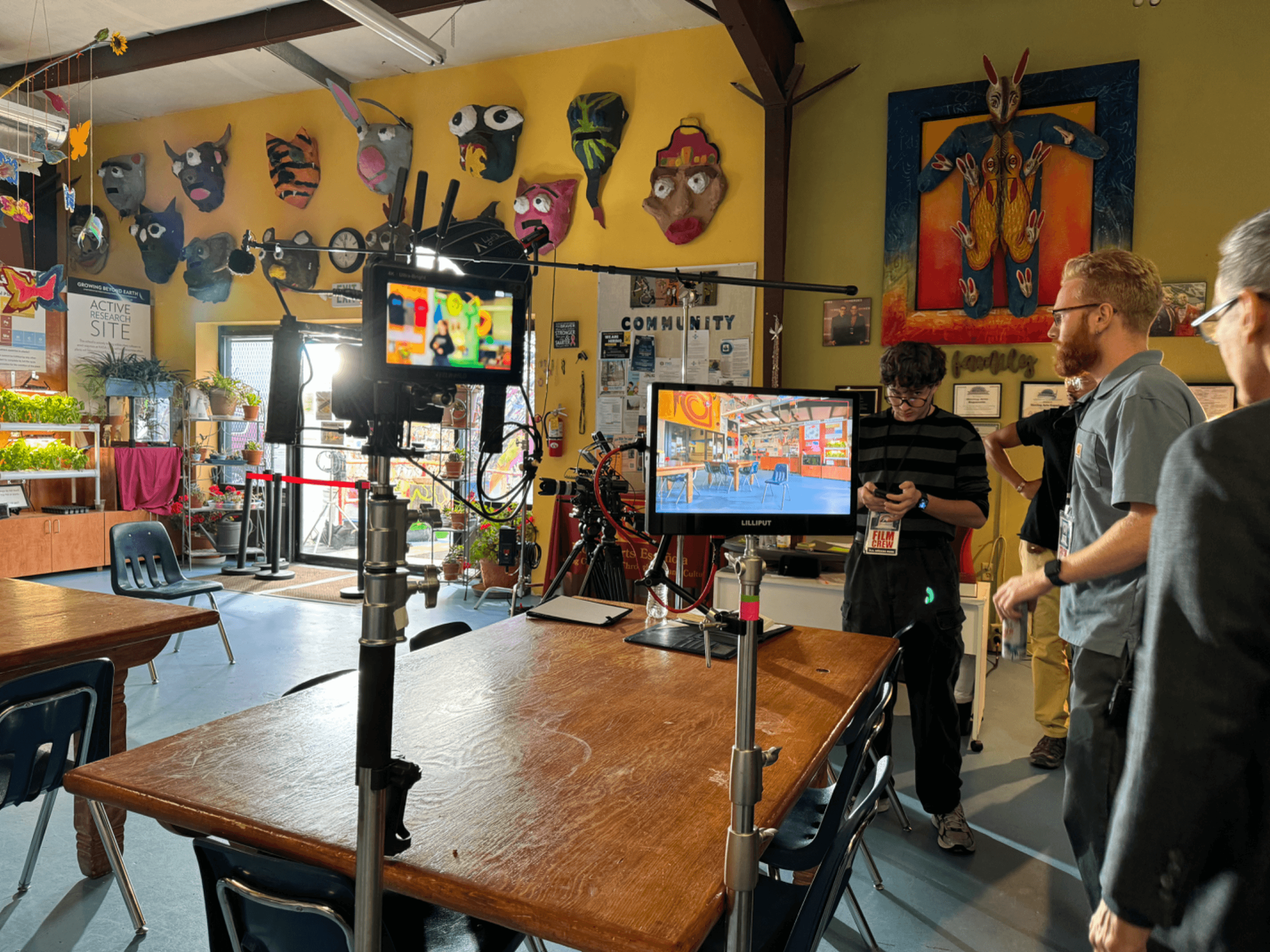 Behind the scenes 2