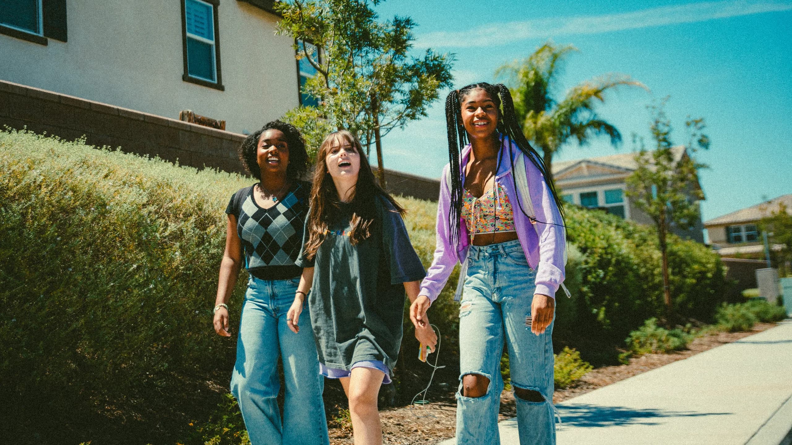 Behind the scenes 25