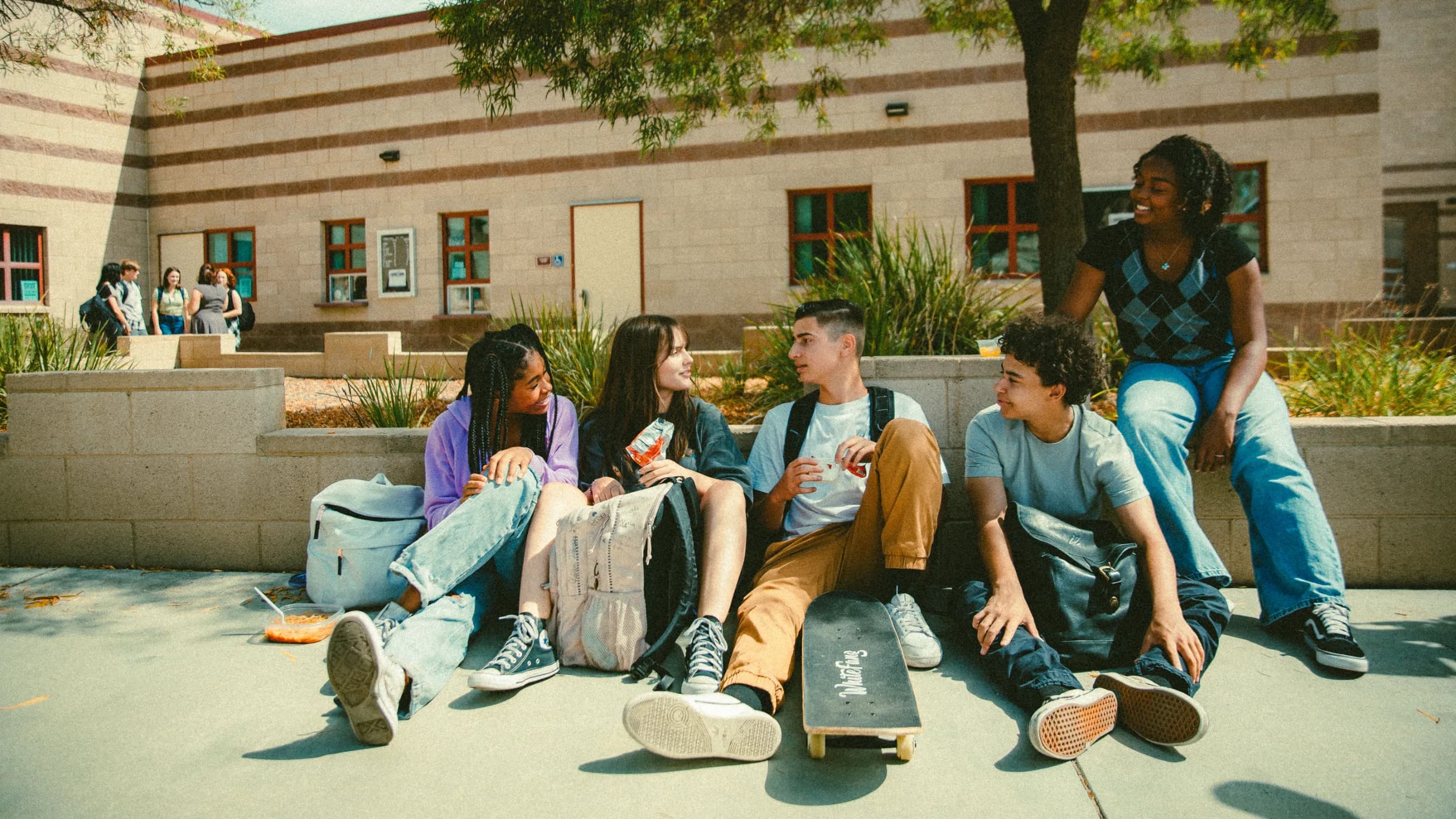 Behind the scenes 34