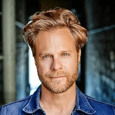 Julian Garner