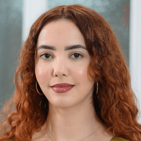 Paula Cury